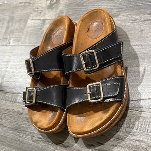Chloe Black and Tan Buckle Sandals